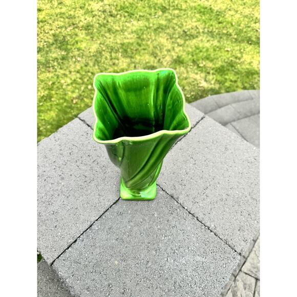 VTG Camark Pottery Emerald Jade Green Square Swirl Twirl Vase 12-1/4”~No Marking - Picture 4 of 10